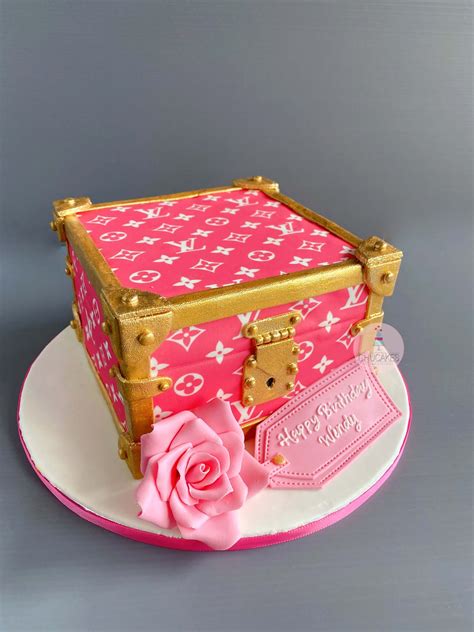 louis vuitton cake ideas.